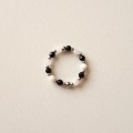 pierscionek-spinel-kamien-ksiezycowy-srebrny1.jpg